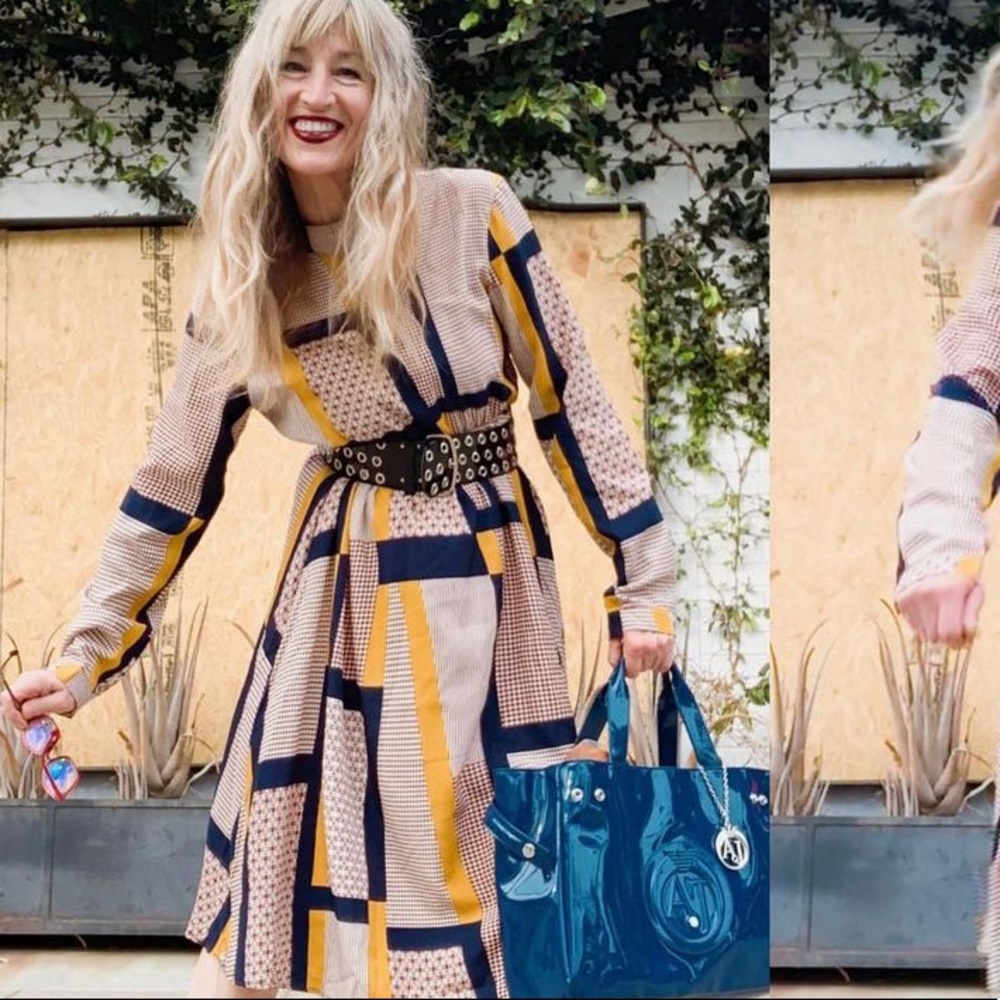 Vintage style midi dress, light, easy, on trend.